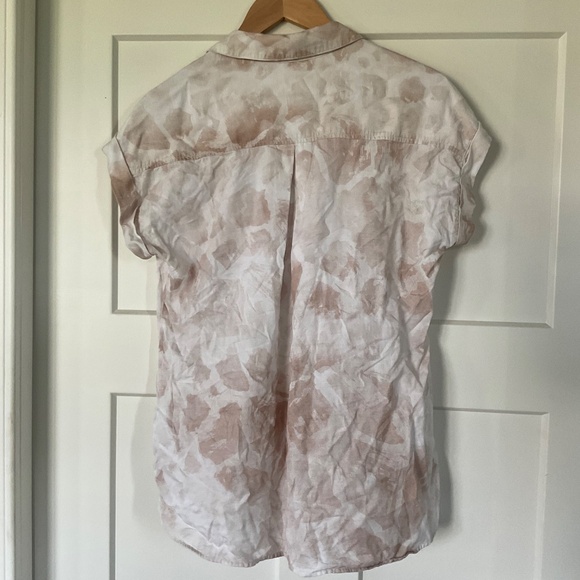 Anthropologie Cloth and Stone button up neutral - Picture 2 of 8
